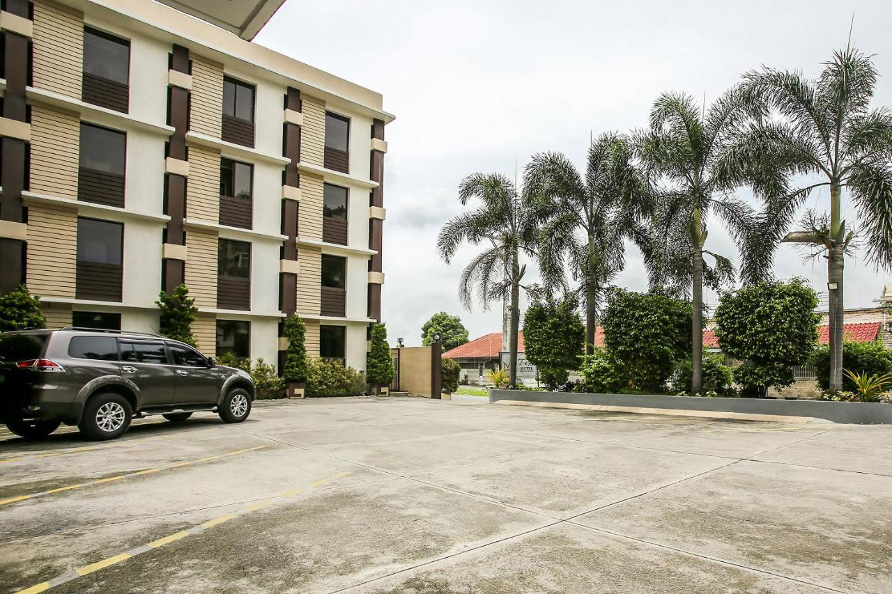 Super Oyo Capital O 786 Kwe Hotel And Resort Angeles Ngoại thất bức ảnh